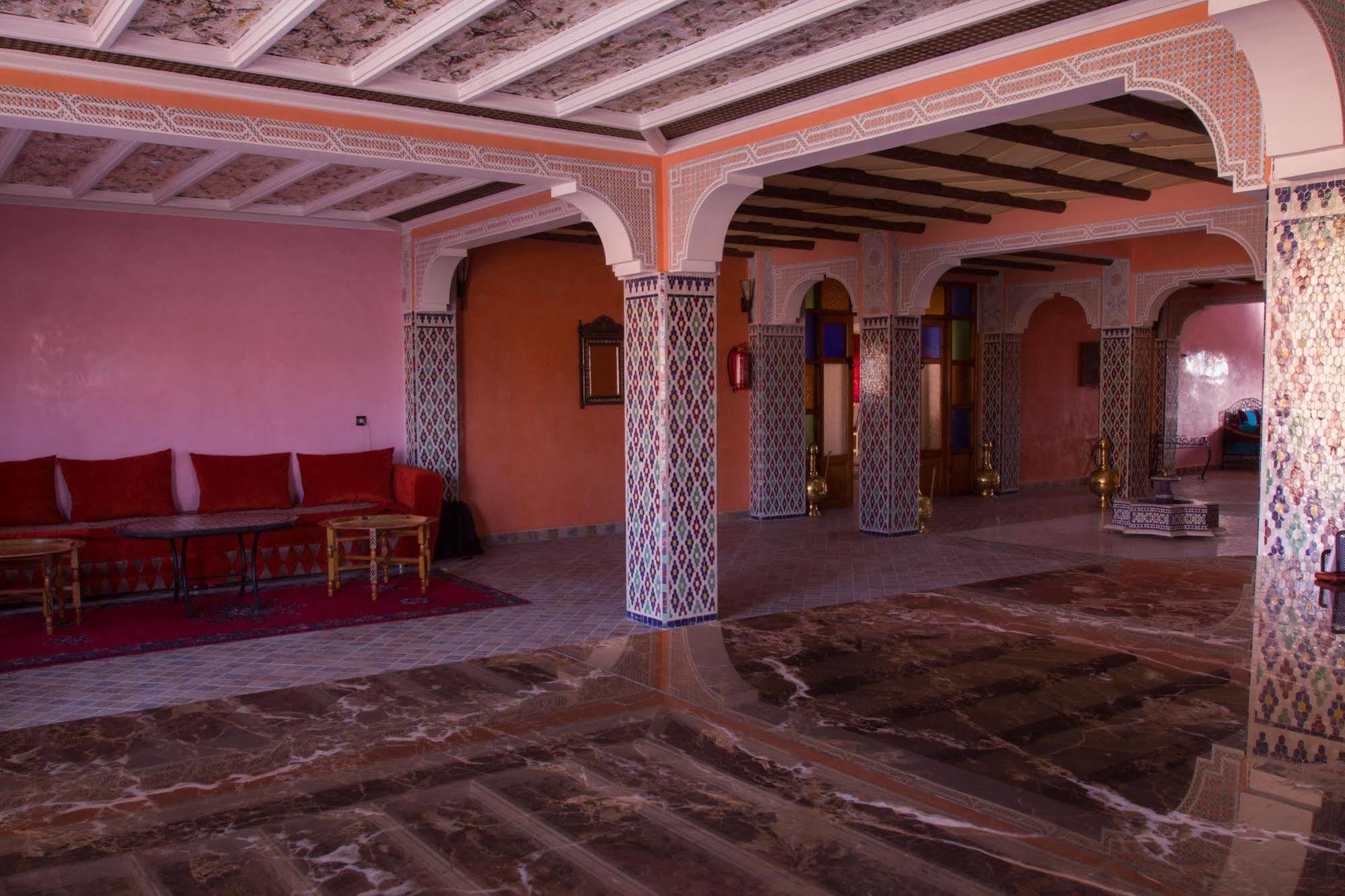 Hotel Ksar Ljanoub Aït-Ben-Haddou Exterior foto